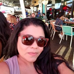 Meet your Posher, Jehimy